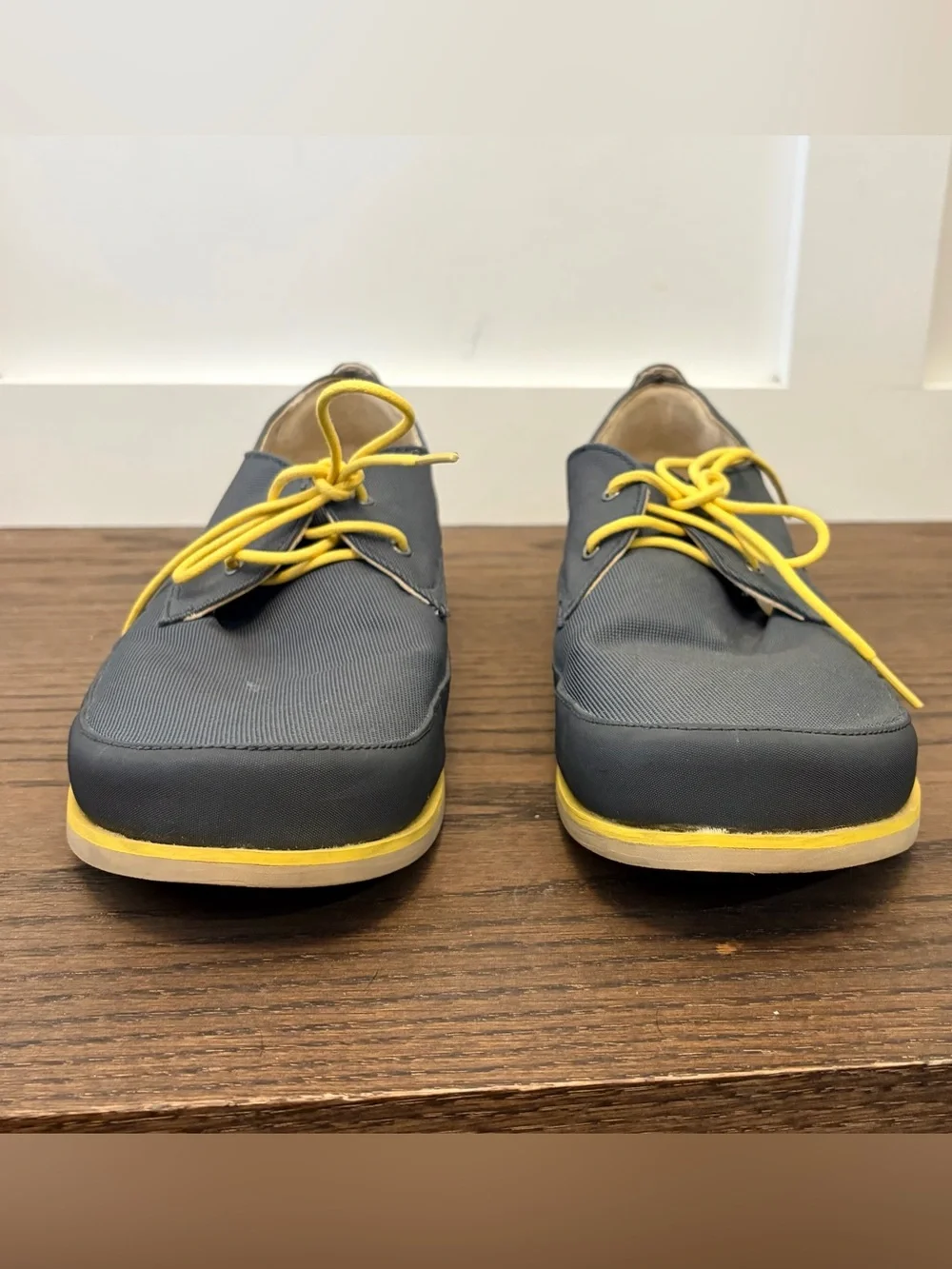 OluKai excellent preloved